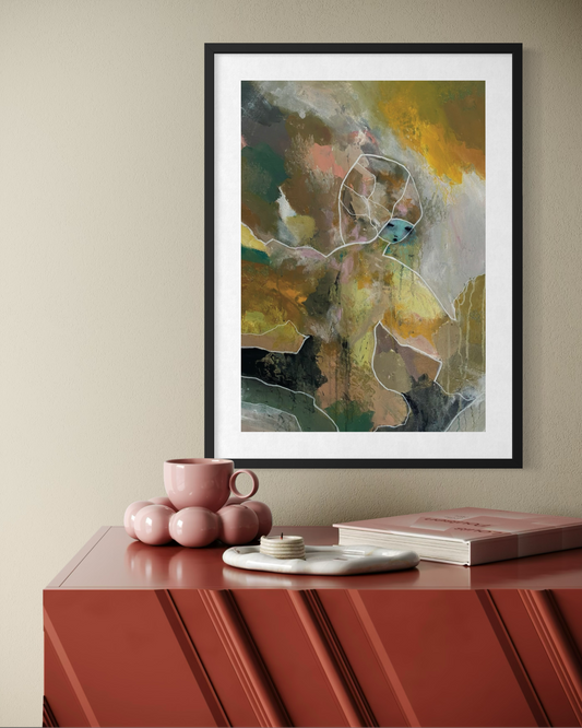 Poster i gula färger ”Följa flödet ” i harmonisk interiör av konstnären Karolina Palmér. 