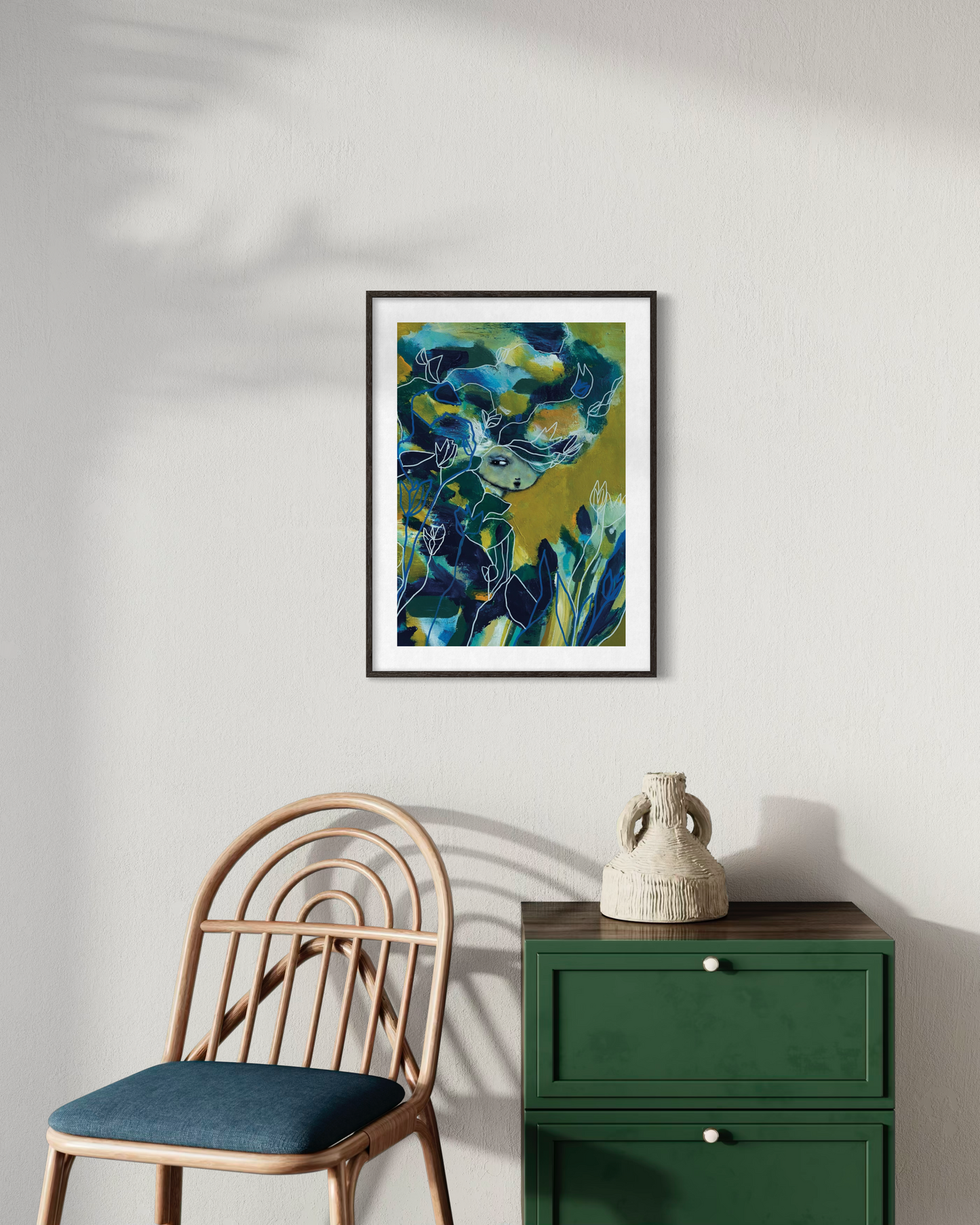 Poster ”Late bloomer ” i harmonisk interiör av konstnären Karolina Palmér. 