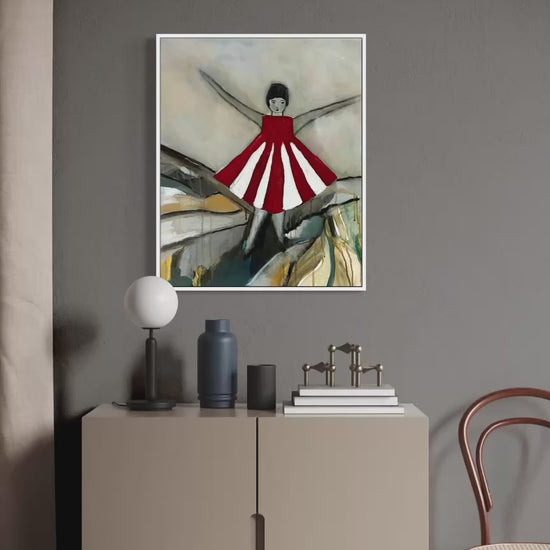 Filmklipp som visar originalmålningen ”Våga” i harmonisk miljö av Karolina Palmér. 
